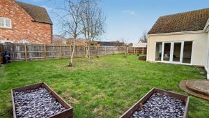 Photo 21- click for photo gallery